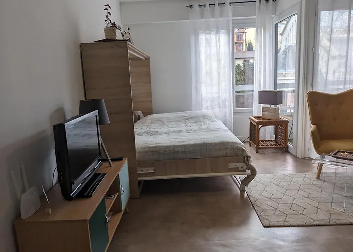 Joli Proche Des Thermes